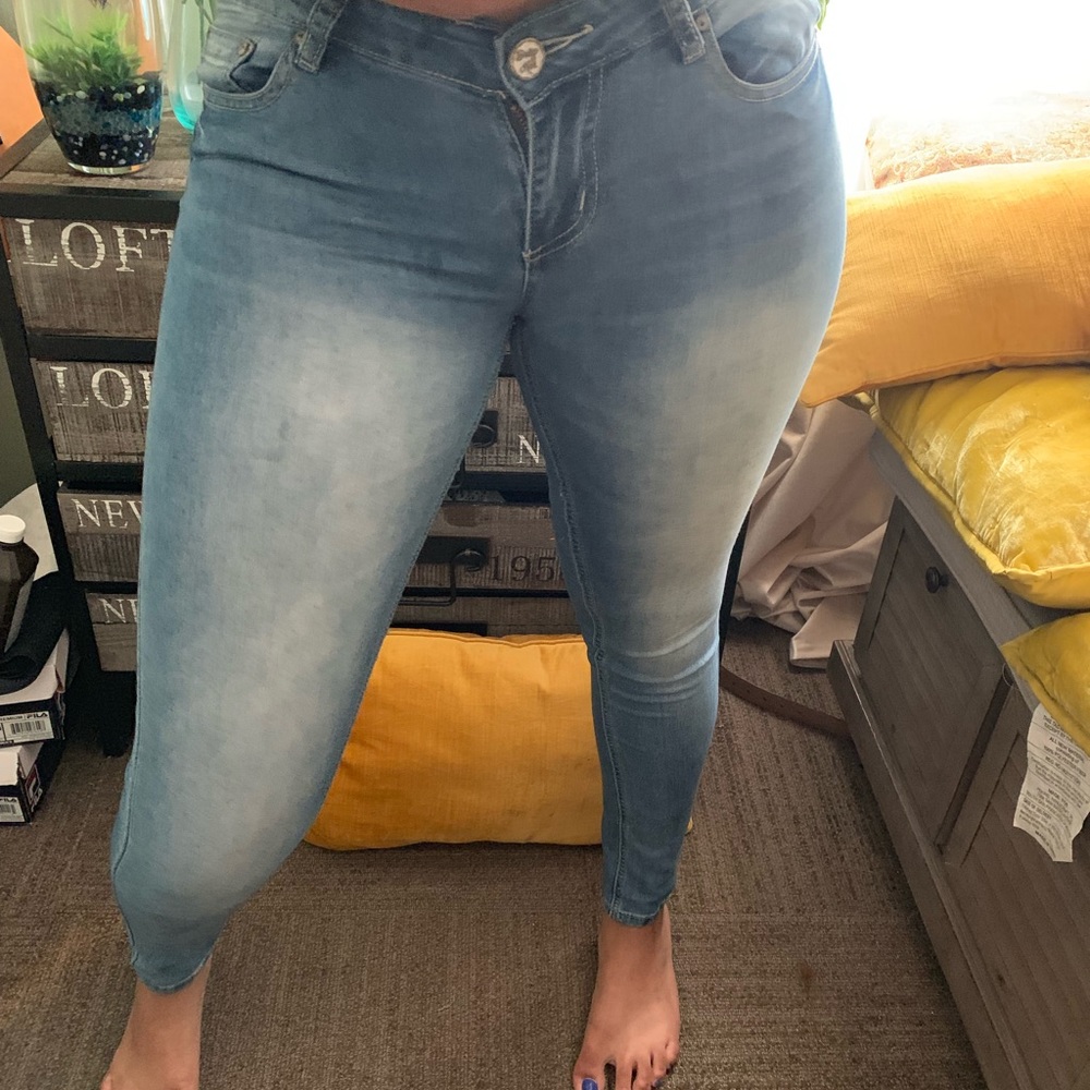 Light wash Skinny Jeans